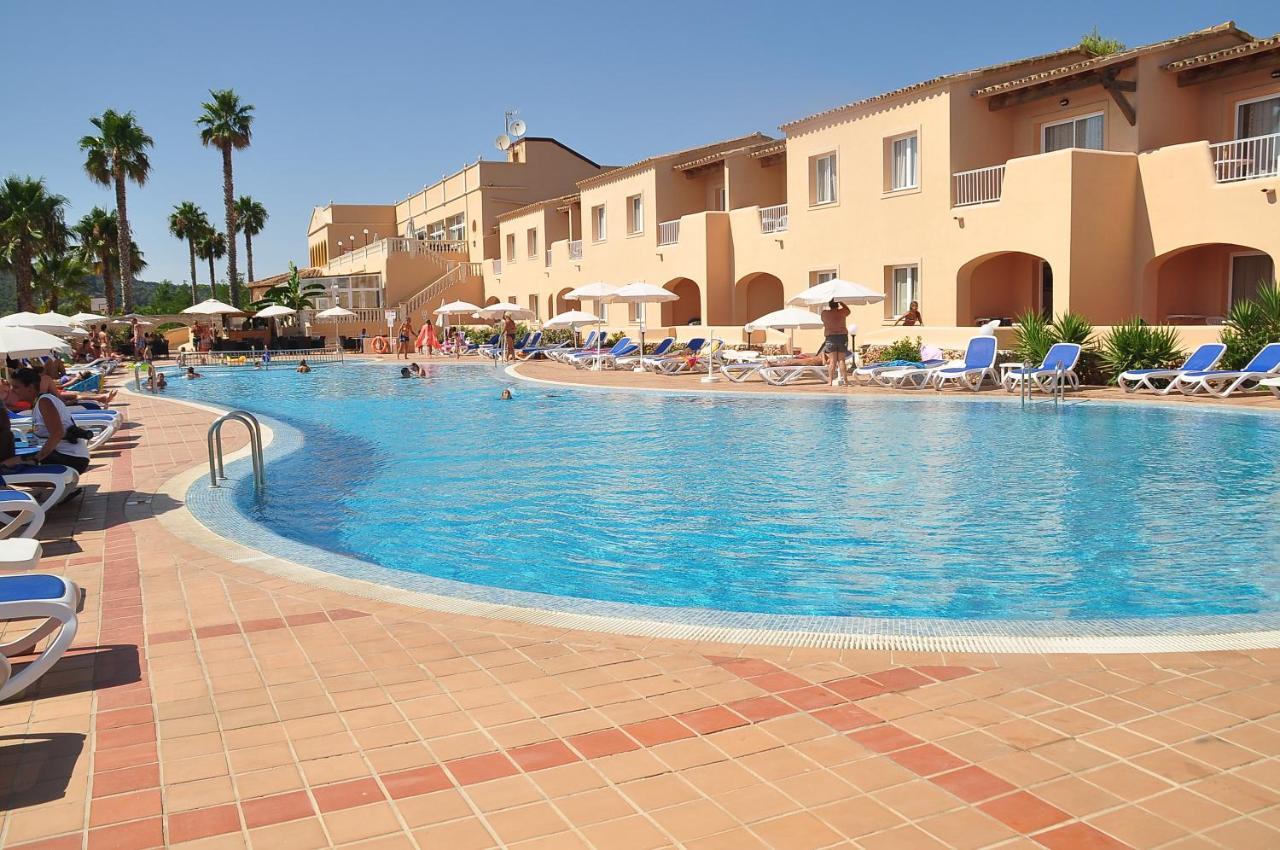 Hotel Arenas De Son Bou Exteriér fotografie
