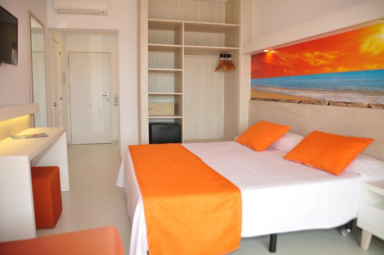 Hotel Arenas De Son Bou Exteriér fotografie