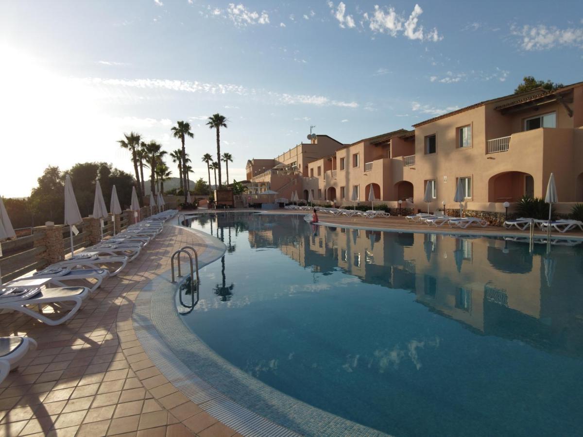 Hotel Arenas De Son Bou Exteriér fotografie