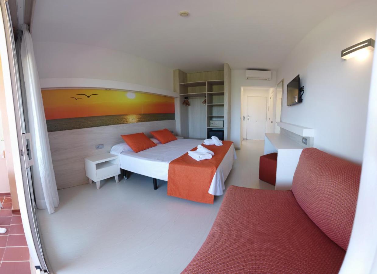 Hotel Arenas De Son Bou Exteriér fotografie